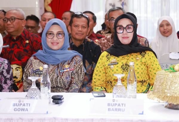 Bupati Barru Perkuat Siskamling dan Stabilitas Ekonomi Tindak Lanjut Arahan Mendagri