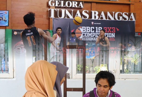 ICONNET Dukung Turnamen Basket 3x3 se-Sulsel, Dorong Semangat Generasi Muda