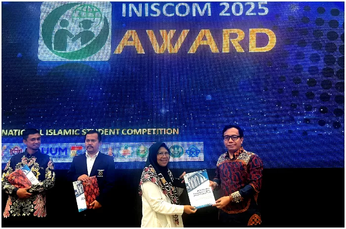 FUF UIN Alauddin Sabet Juara Umum International Islamic Student Competition di Surabaya